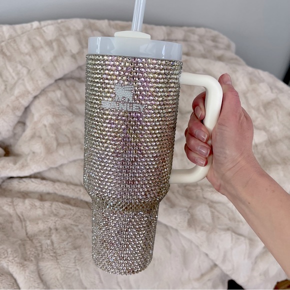 Stanley 40oz Quencher H2.O Flowstate Tumbler - Picture 11 of 15